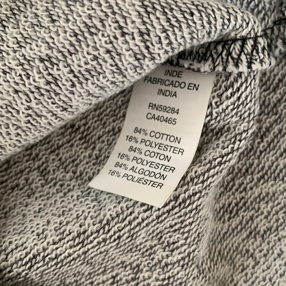 The Children’s Place quarter zip sweater - Picture 7 of 7